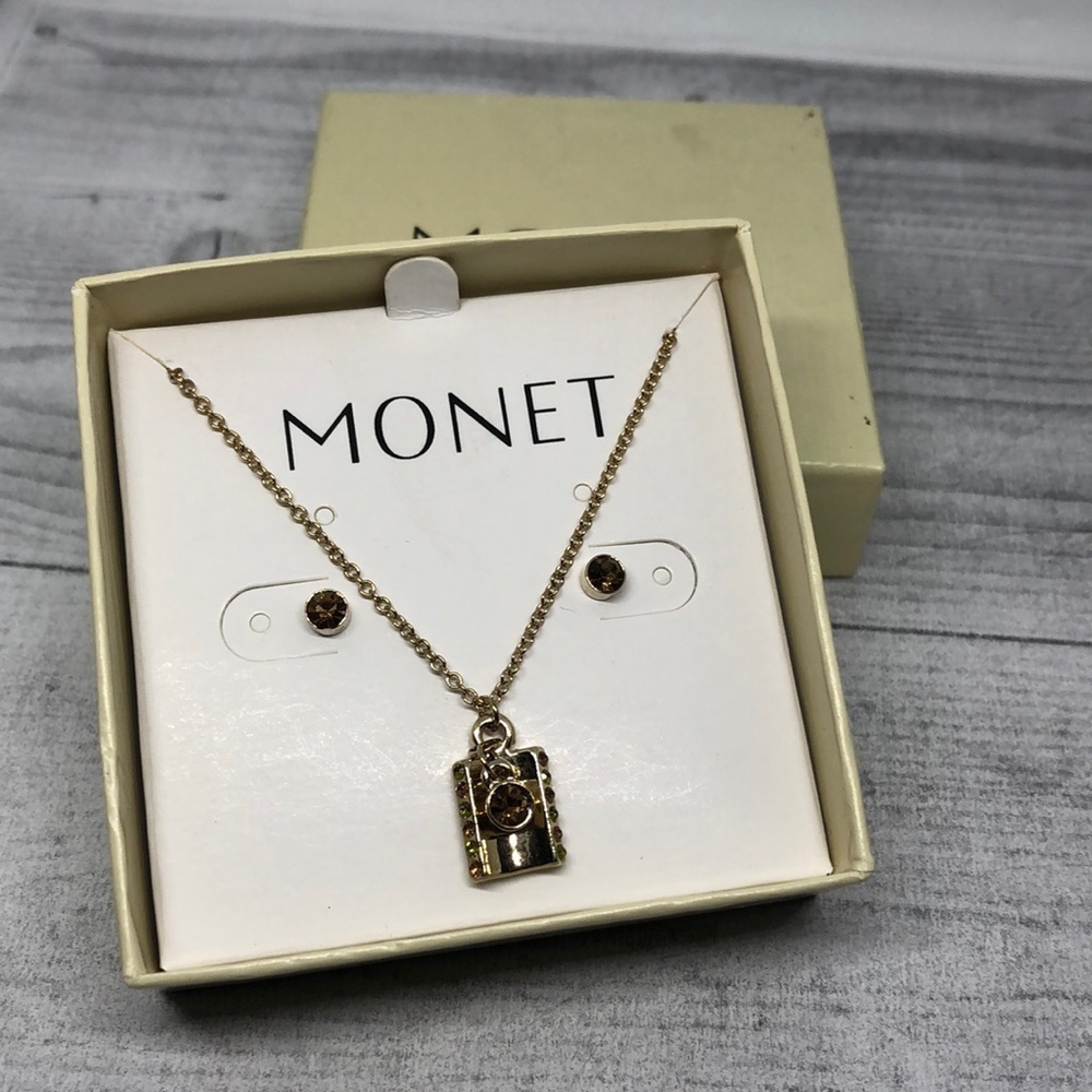 Monet gold tone crystal jewelry set earrings and necklace